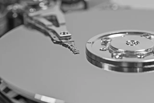 hard drive, detail, reading head, inner workings, macro, memory chip, cut out, hardware, magnetic heads, print head, data store, computer, component, disk, magnetic data storage, hdd, technology, data, it, repair, data processing, sata, edp, chip, hard drive, hard drive, hard drive, hard drive, hard drive, hdd, hdd, chip. How UK GDPR and ICO rules shape productivity software retention